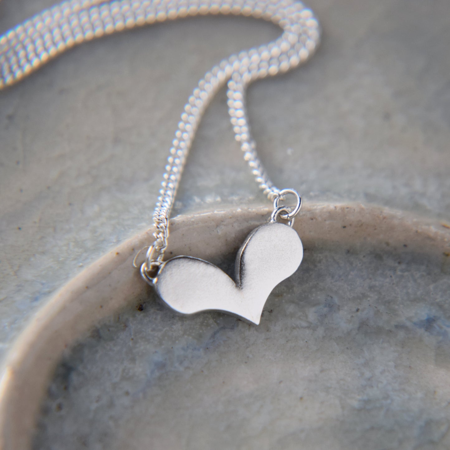 Solid Wide Heart Pendant - Paisley Pins